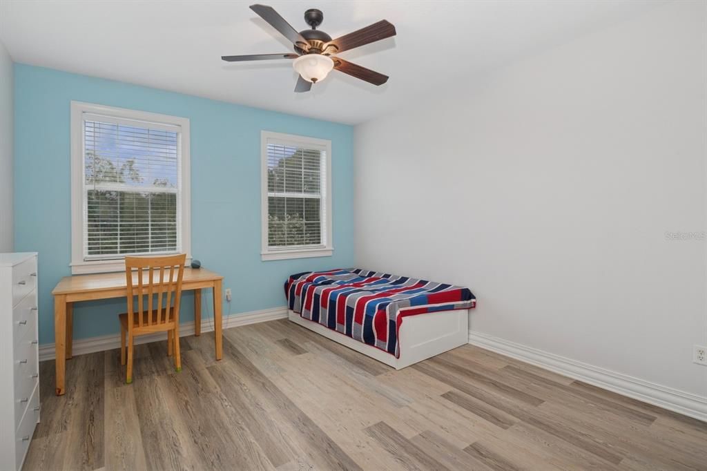 For Sale: $1,600,000 (7 beds, 5 baths, 3890 Square Feet)