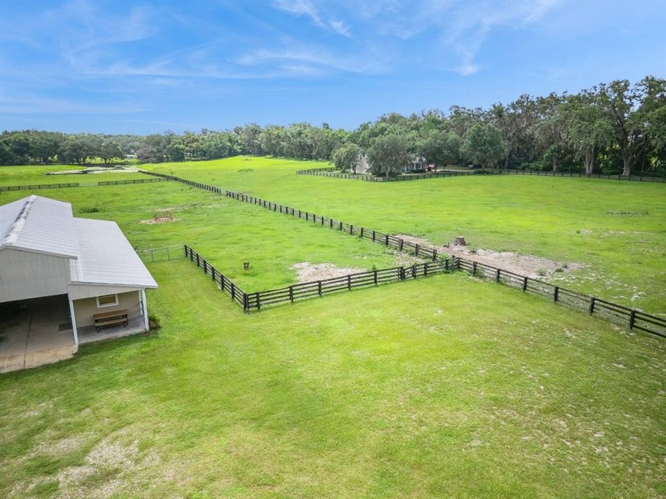 For Sale: $1,600,000 (7 beds, 5 baths, 3890 Square Feet)