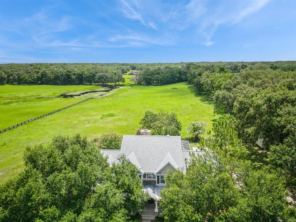 For Sale: $1,600,000 (7 beds, 5 baths, 3890 Square Feet)