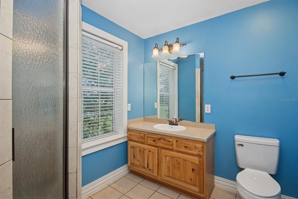 For Sale: $1,600,000 (7 beds, 5 baths, 3890 Square Feet)