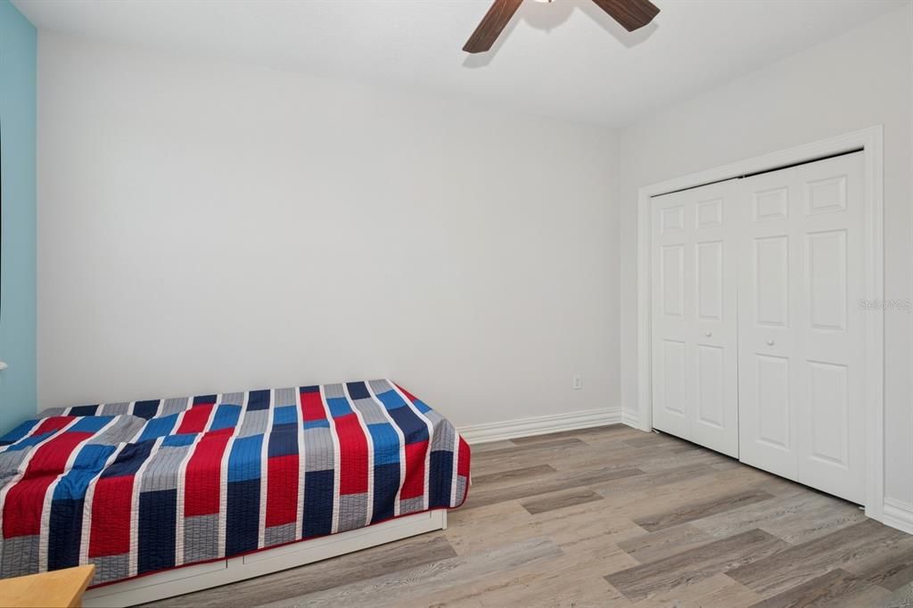 For Sale: $1,600,000 (7 beds, 5 baths, 3890 Square Feet)