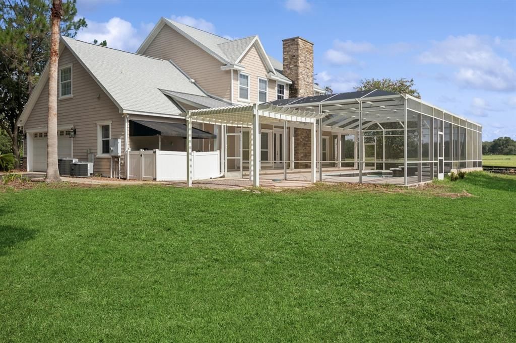 For Sale: $1,600,000 (7 beds, 5 baths, 3890 Square Feet)