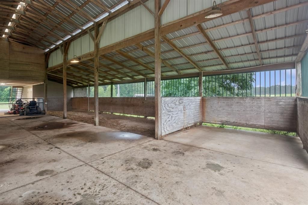 For Sale: $1,600,000 (7 beds, 5 baths, 3890 Square Feet)