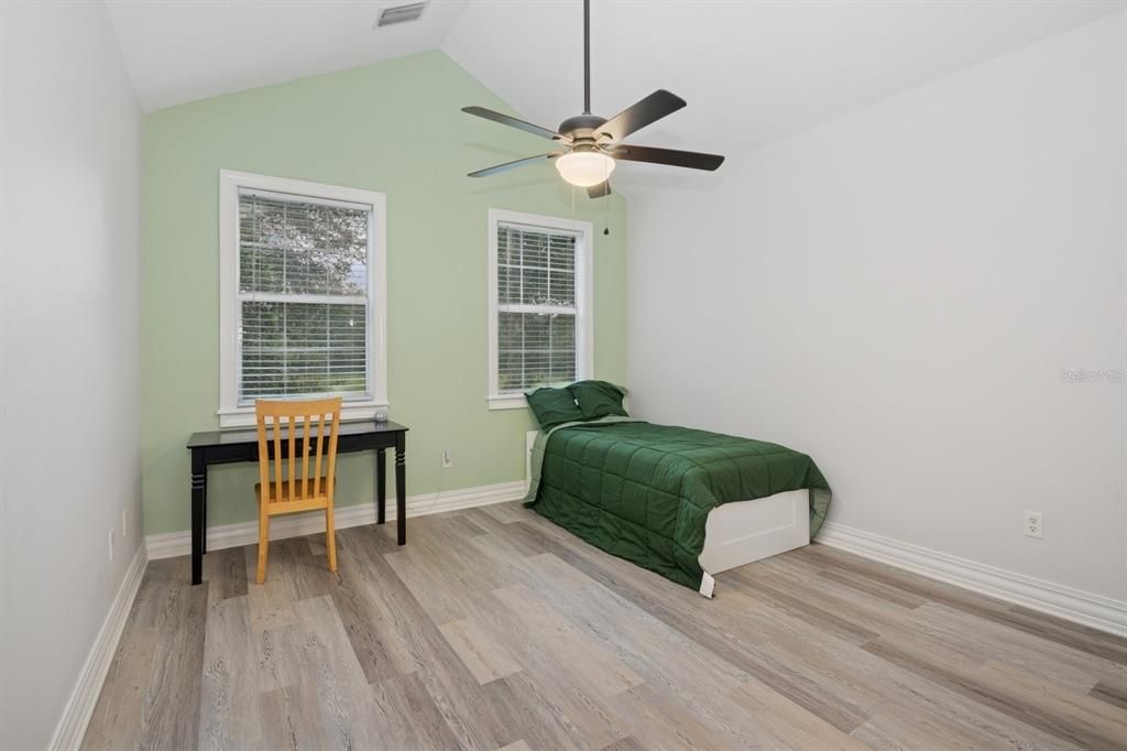 For Sale: $1,600,000 (7 beds, 5 baths, 3890 Square Feet)