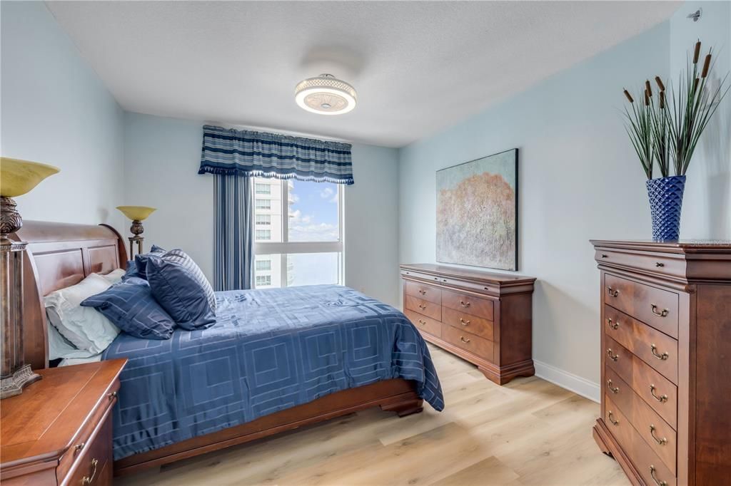 待售: $600,000 (3 贝兹, 3 浴室, 2239 平方英尺)