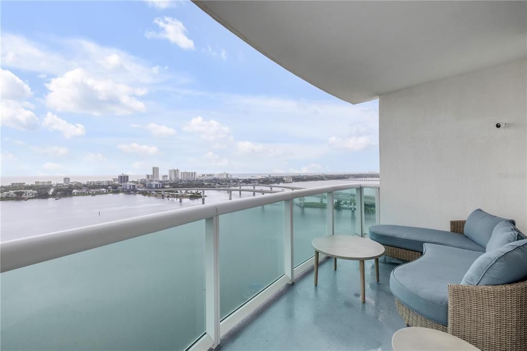 待售: $600,000 (3 贝兹, 3 浴室, 2239 平方英尺)