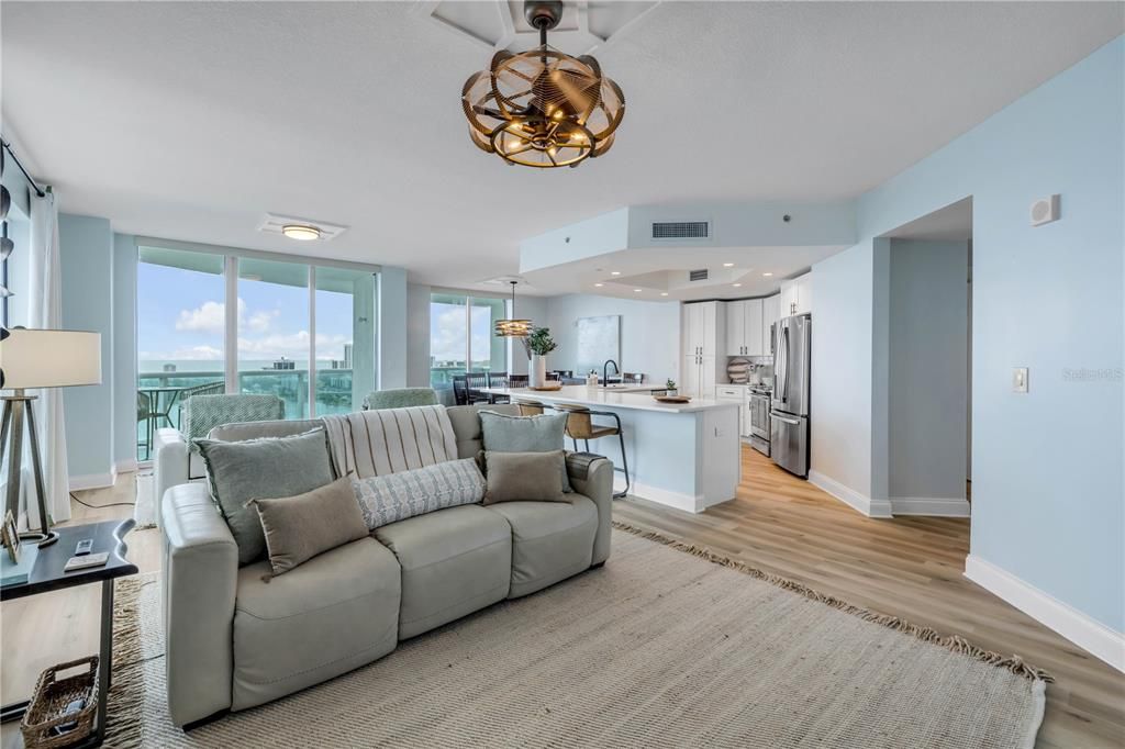 待售: $600,000 (3 贝兹, 3 浴室, 2239 平方英尺)