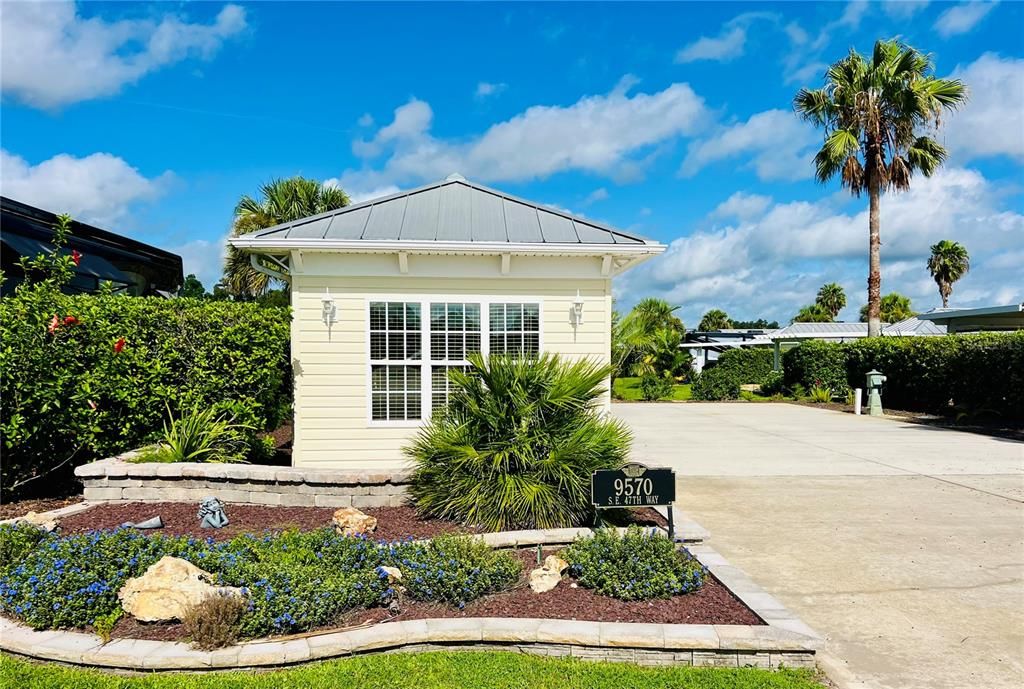 For Sale: $199,900 (0.12 acres)