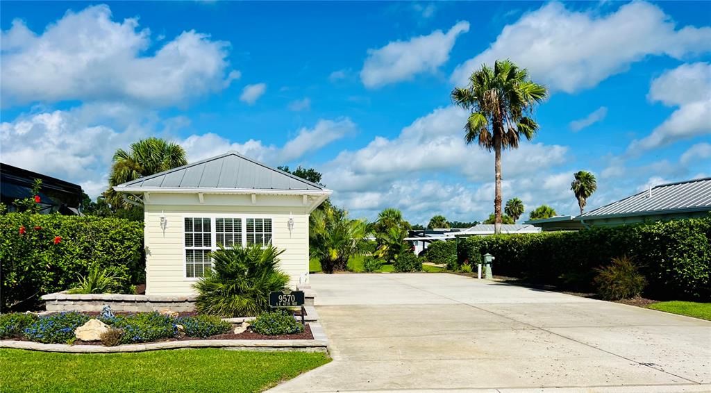 For Sale: $199,900 (0.12 acres)