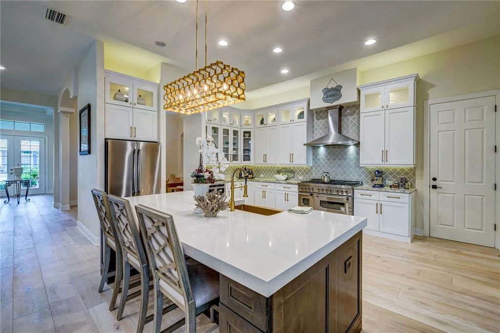 En Renta: $6,250 (3 camas, 2 baños, 2727 Pies cuadrados)