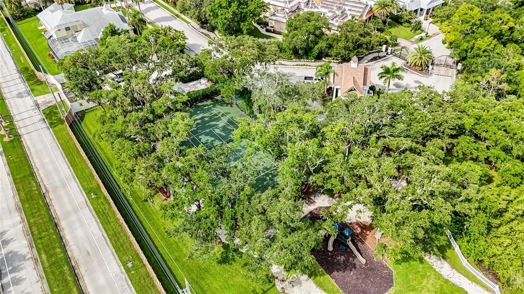 En Renta: $6,250 (3 camas, 2 baños, 2727 Pies cuadrados)