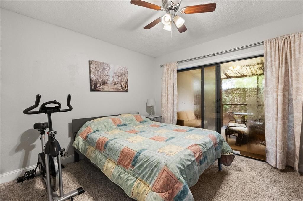 待售: $355,000 (2 贝兹, 2 浴室, 1140 平方英尺)