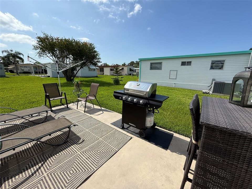 Active With Contract: $95,000 (1 beds, 1 baths, 774 Square Feet)