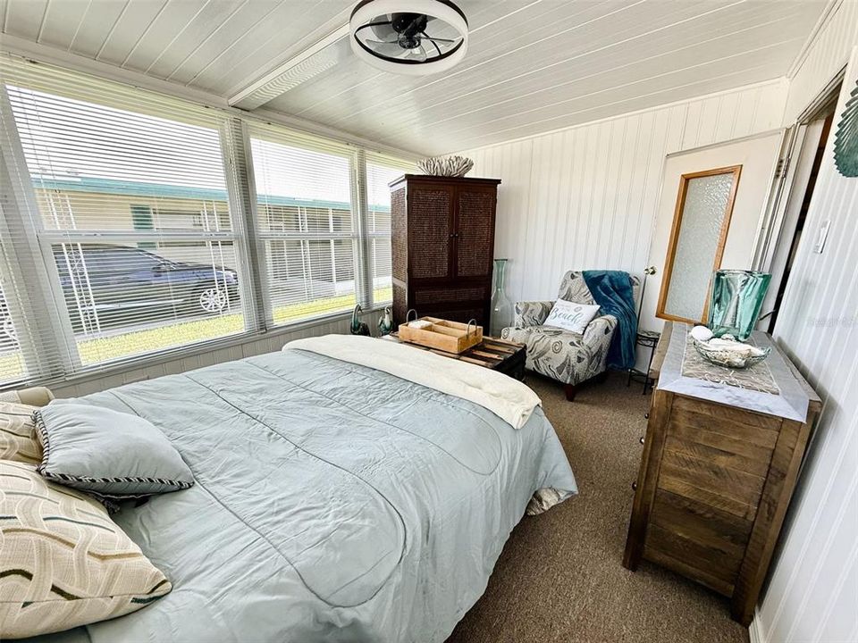 Active With Contract: $95,000 (1 beds, 1 baths, 774 Square Feet)