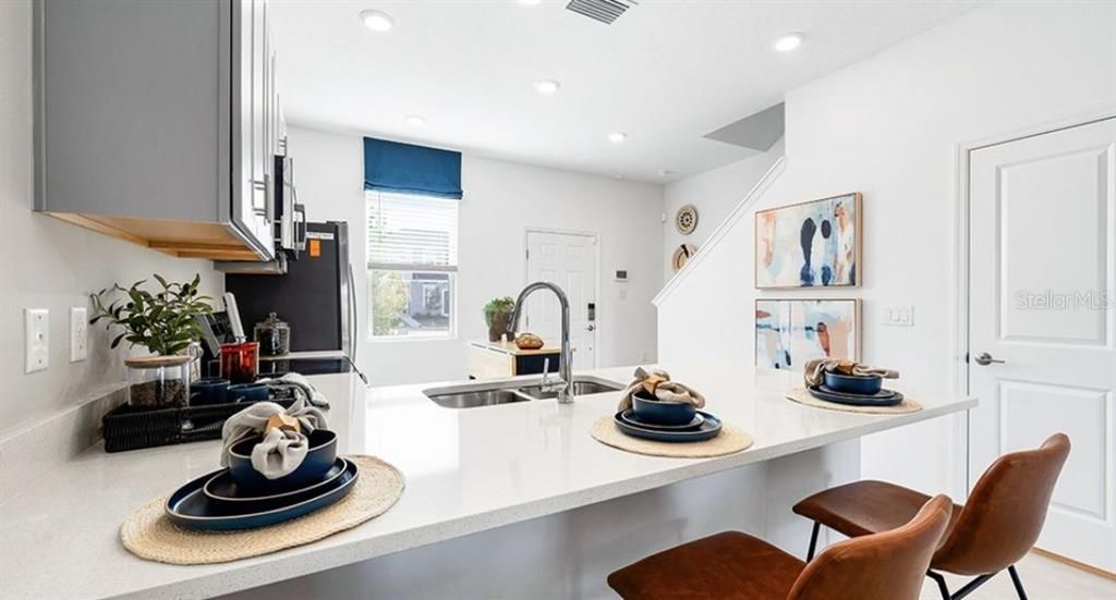 Active With Contract: $265,440 (2 beds, 2 baths, 1187 Square Feet)