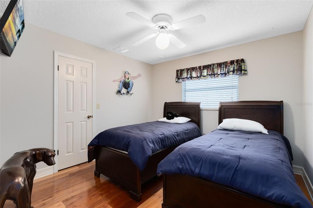 待售: $1,050,000 (4 贝兹, 2 浴室, 4105 平方英尺)