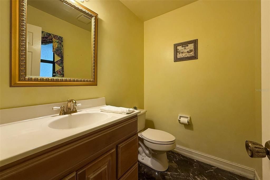 待售: $1,050,000 (4 贝兹, 2 浴室, 4105 平方英尺)