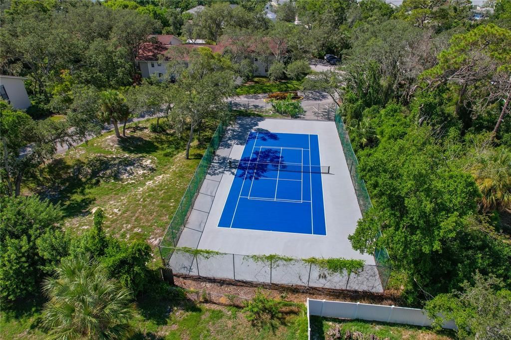 For Sale: $210,000 (2 beds, 2 baths, 1115 Square Feet)