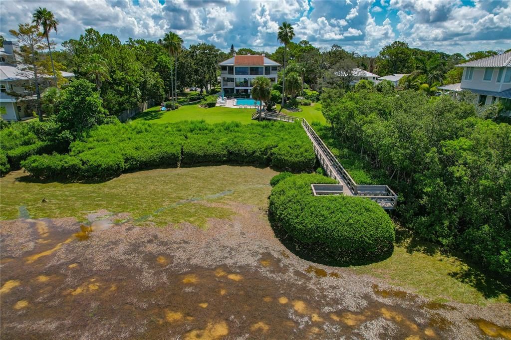 For Sale: $210,000 (2 beds, 2 baths, 1115 Square Feet)