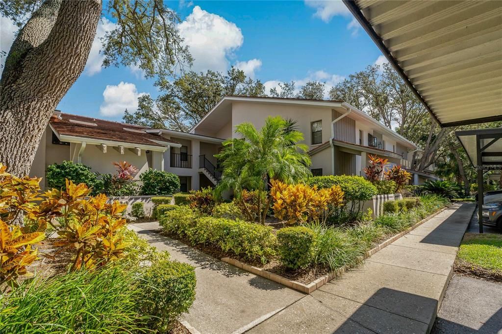 For Sale: $210,000 (2 beds, 2 baths, 1115 Square Feet)