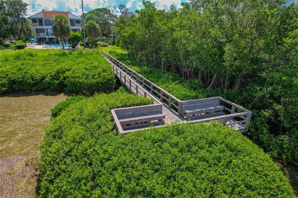 For Sale: $210,000 (2 beds, 2 baths, 1115 Square Feet)