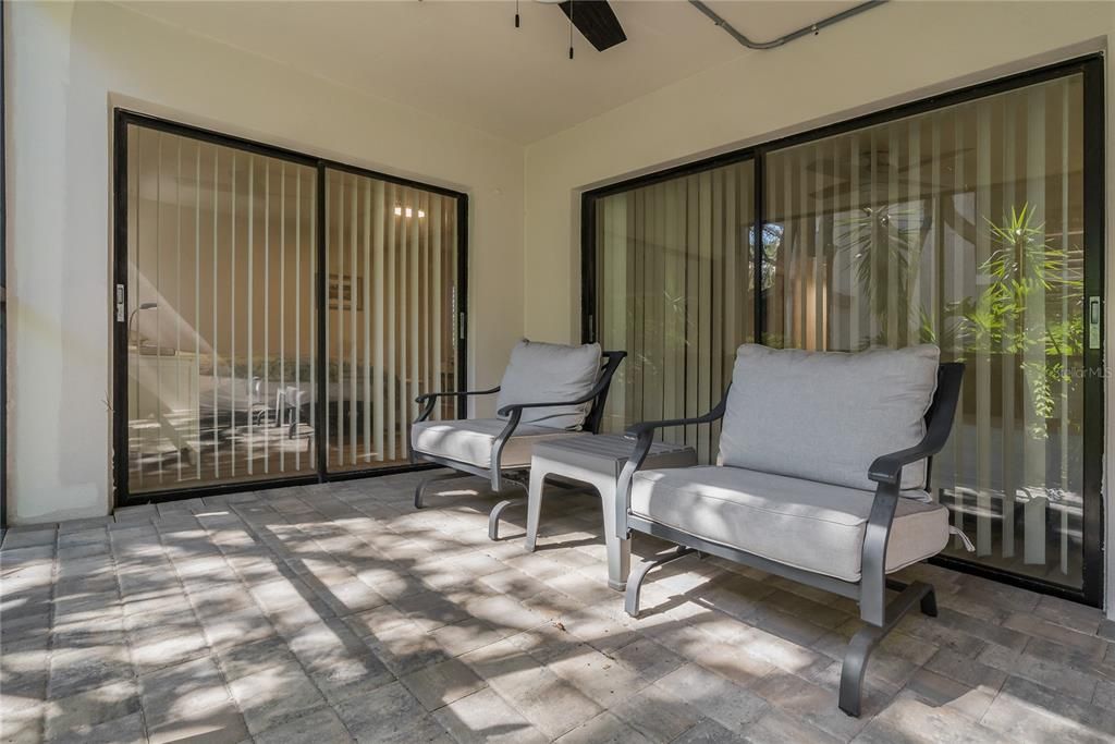 For Sale: $210,000 (2 beds, 2 baths, 1115 Square Feet)