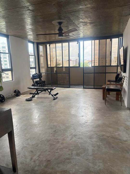 En Renta: $11,000 (5 camas, 4 baños, 4600 Pies cuadrados)