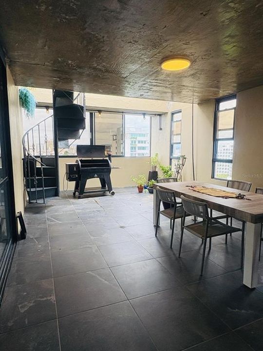 En Renta: $11,000 (5 camas, 4 baños, 4600 Pies cuadrados)