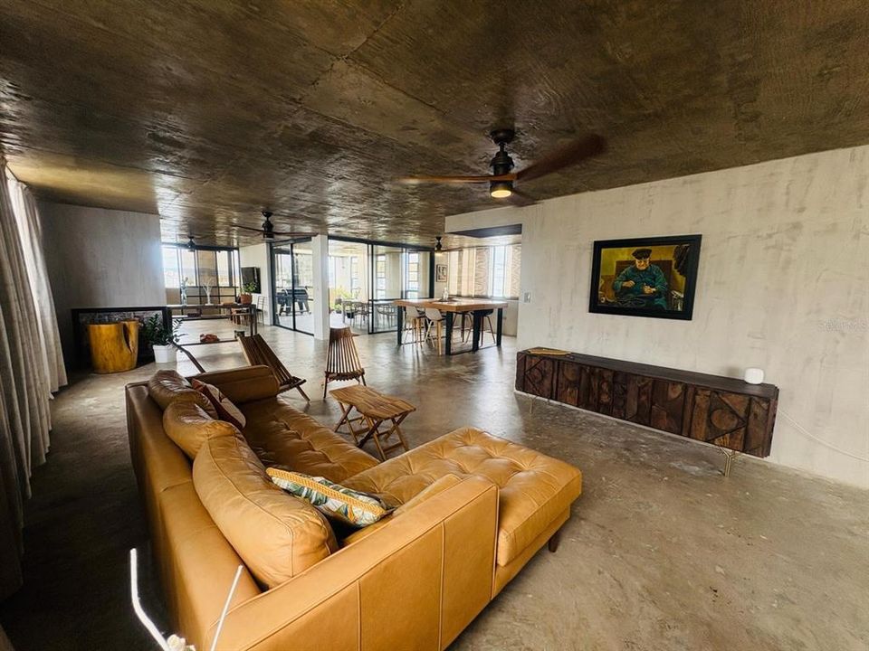 En Renta: $11,000 (5 camas, 4 baños, 4600 Pies cuadrados)