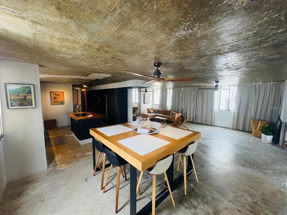 En Renta: $11,000 (5 camas, 4 baños, 4600 Pies cuadrados)