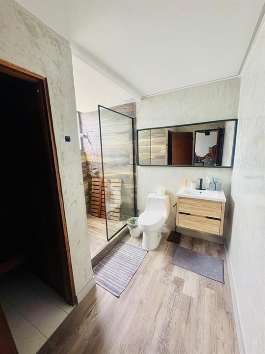 En Renta: $11,000 (5 camas, 4 baños, 4600 Pies cuadrados)