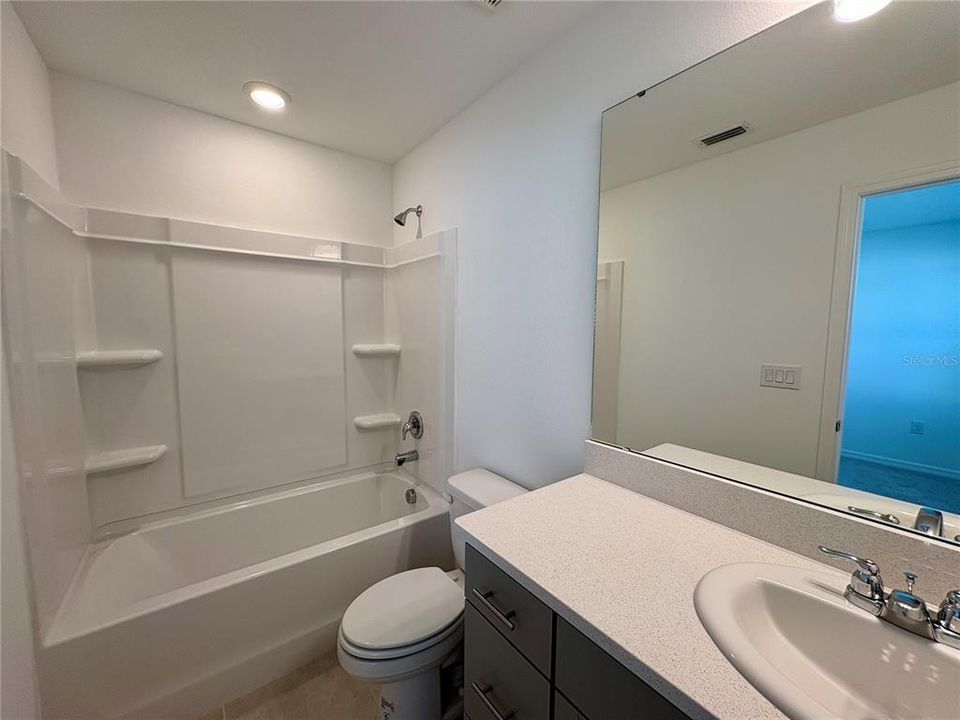 For Rent: $1,895 (2 beds, 2 baths, 1200 Square Feet)