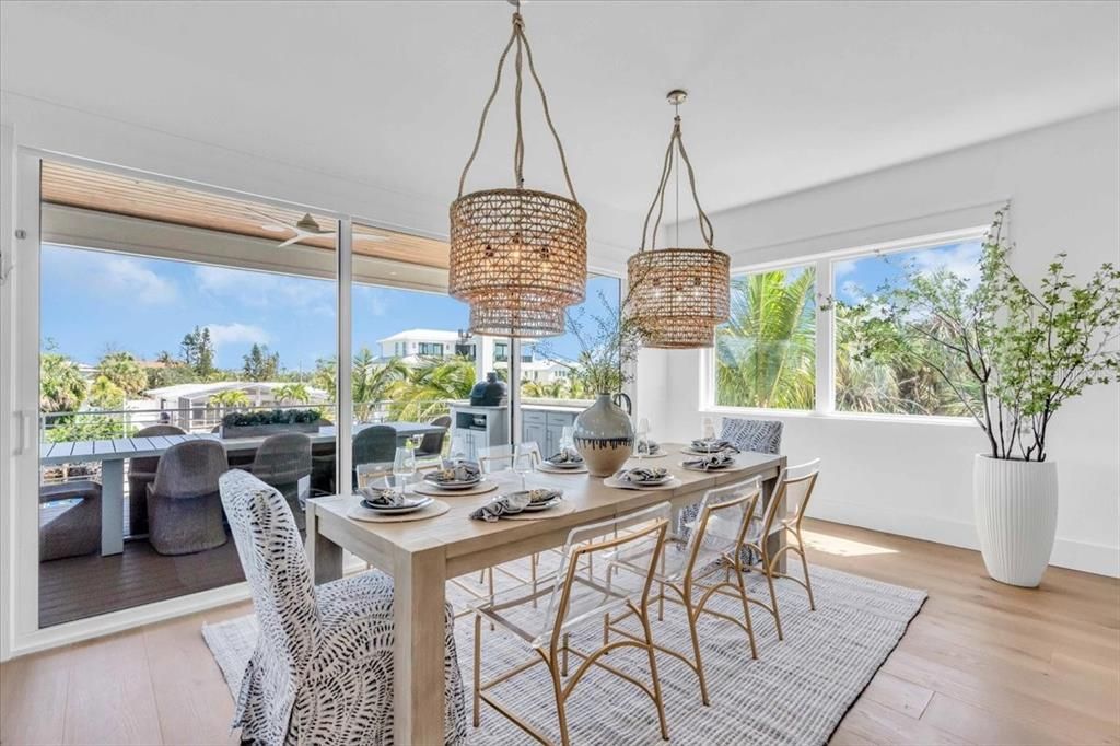 На продажу: $6,375,000 (5 спален, 4 ванн, 3250 Квадратных фут)