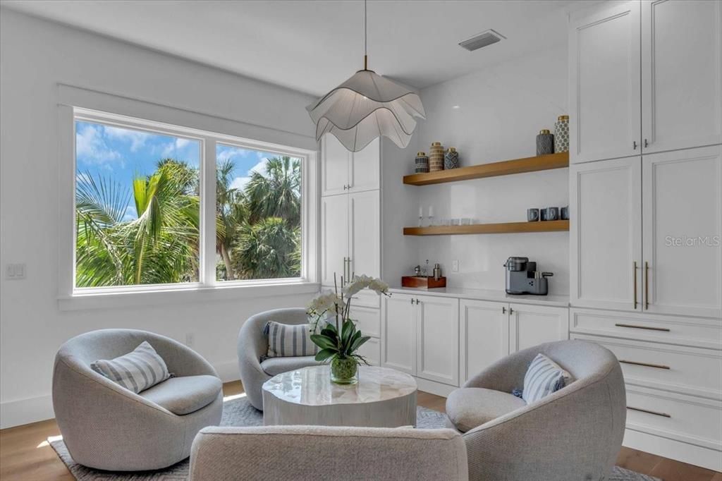 На продажу: $6,375,000 (5 спален, 4 ванн, 3250 Квадратных фут)