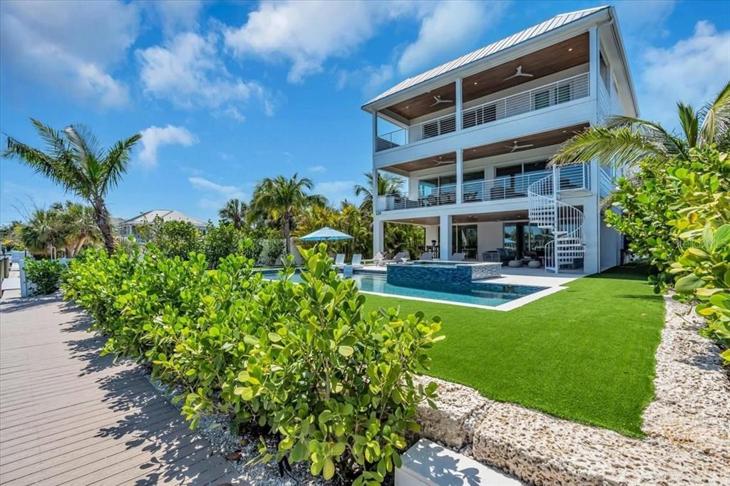 На продажу: $6,375,000 (5 спален, 4 ванн, 3250 Квадратных фут)