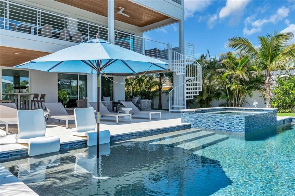 На продажу: $6,375,000 (5 спален, 4 ванн, 3250 Квадратных фут)