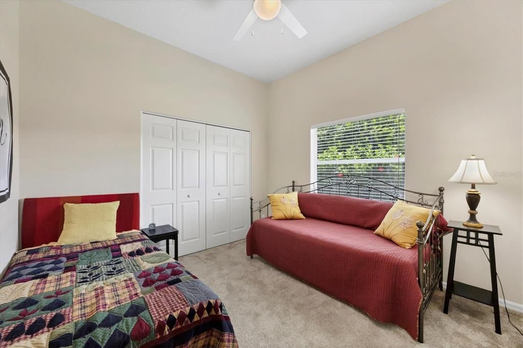 En Renta: $5,500 (3 camas, 2 baños, 2432 Pies cuadrados)