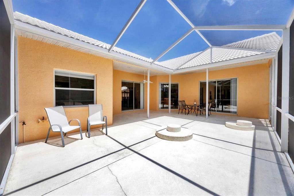 En Renta: $5,500 (3 camas, 2 baños, 2432 Pies cuadrados)