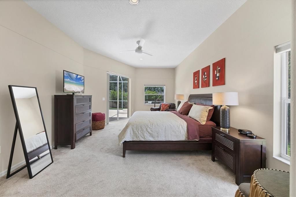 En Renta: $5,500 (3 camas, 2 baños, 2432 Pies cuadrados)