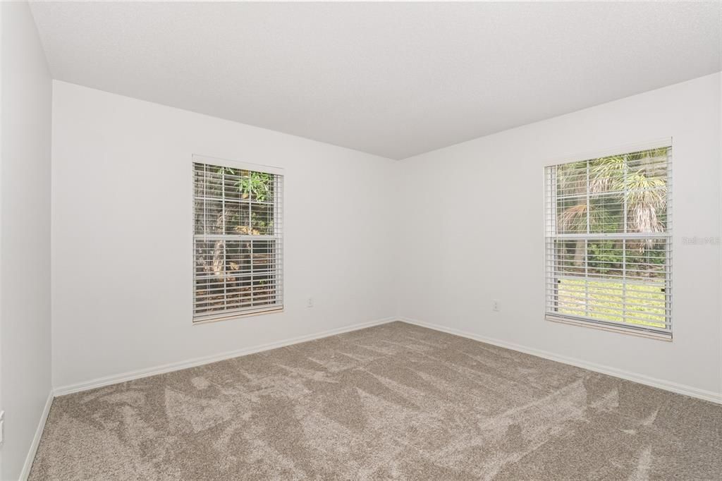 待售: $699,900 (4 贝兹, 2 浴室, 2002 平方英尺)