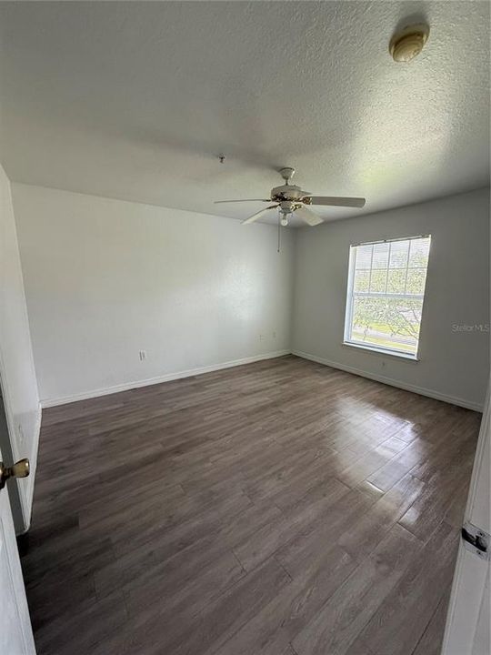 На продажу: $120,000 (2 спален, 2 ванн, 1062 Квадратных фут)