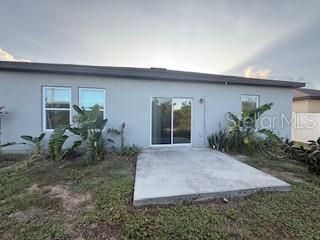 Activo con contrato: $273,000 (4 camas, 2 baños, 1929 Pies cuadrados)