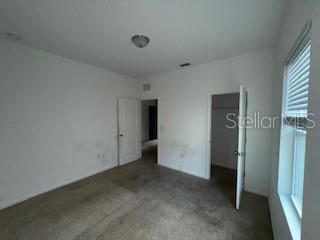 Activo con contrato: $273,000 (4 camas, 2 baños, 1929 Pies cuadrados)