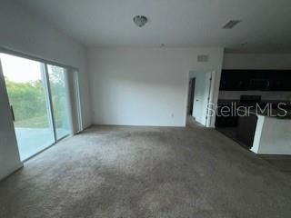 Activo con contrato: $273,000 (4 camas, 2 baños, 1929 Pies cuadrados)