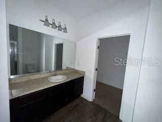 Activo con contrato: $273,000 (4 camas, 2 baños, 1929 Pies cuadrados)