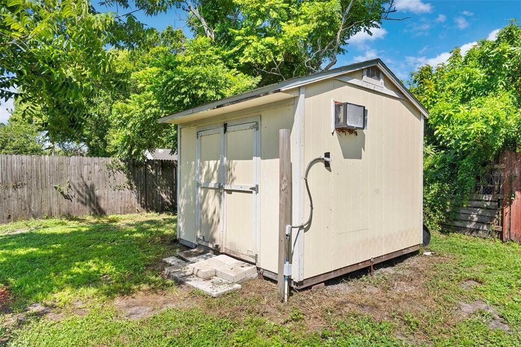 На продажу: $288,900 (3 спален, 1 ванн, 1022 Квадратных фут)