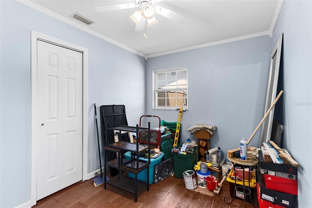 На продажу: $288,900 (3 спален, 1 ванн, 1022 Квадратных фут)