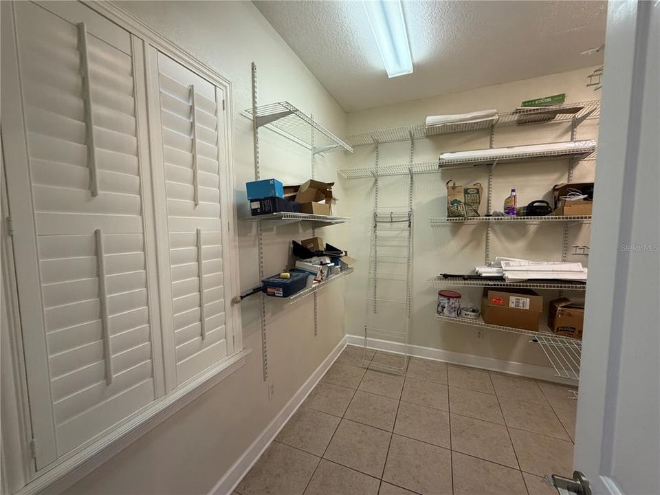 В аренду: $3,999 (4 спален, 3 ванн, 2700 Квадратных фут)