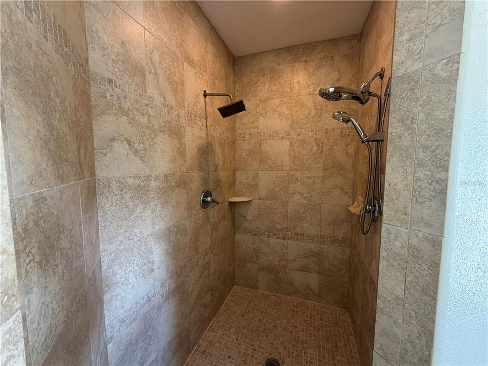 В аренду: $3,999 (4 спален, 3 ванн, 2700 Квадратных фут)