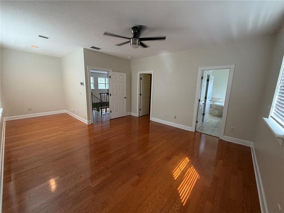 В аренду: $3,999 (4 спален, 3 ванн, 2700 Квадратных фут)